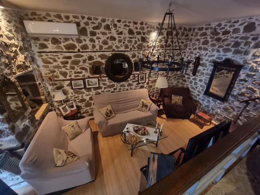 Villa ελιά παραδοσιάκο σπίτι στην